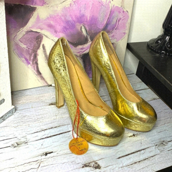 🌷 Chelsea Girl🌷 Gold Snakeskin Print Platform Heels NWT - Picture 1 of 11